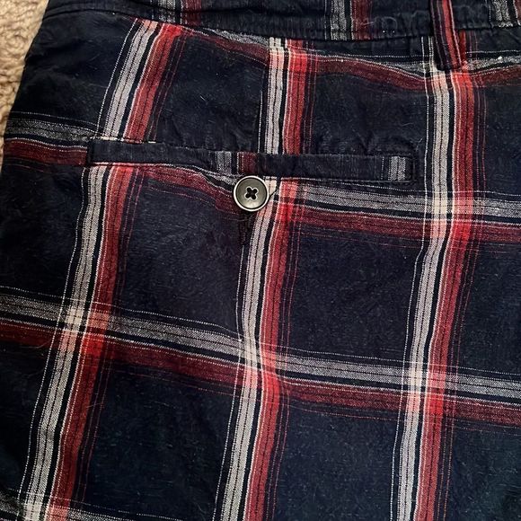 Tommy Bahama plaid  shorts - Picture 3 of 3
